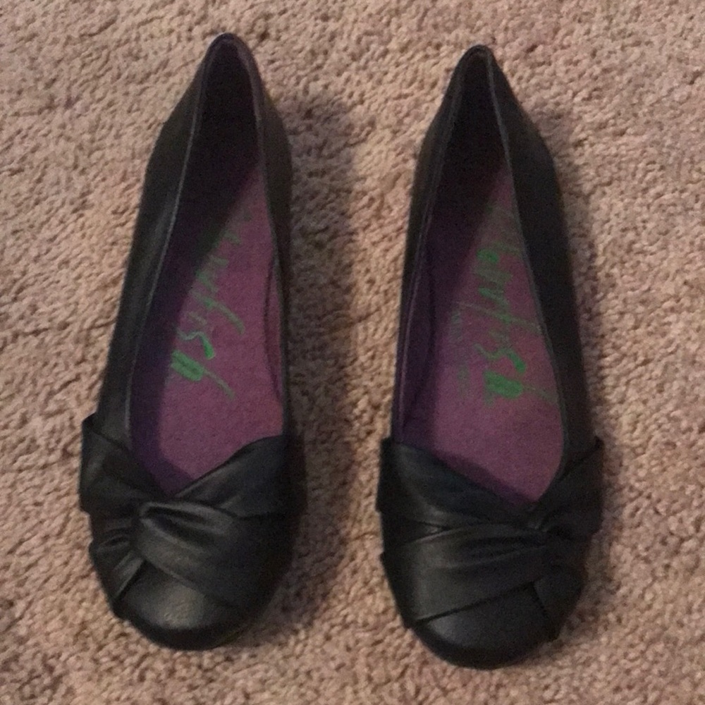 Blowfish Malibu Black Flats size 7